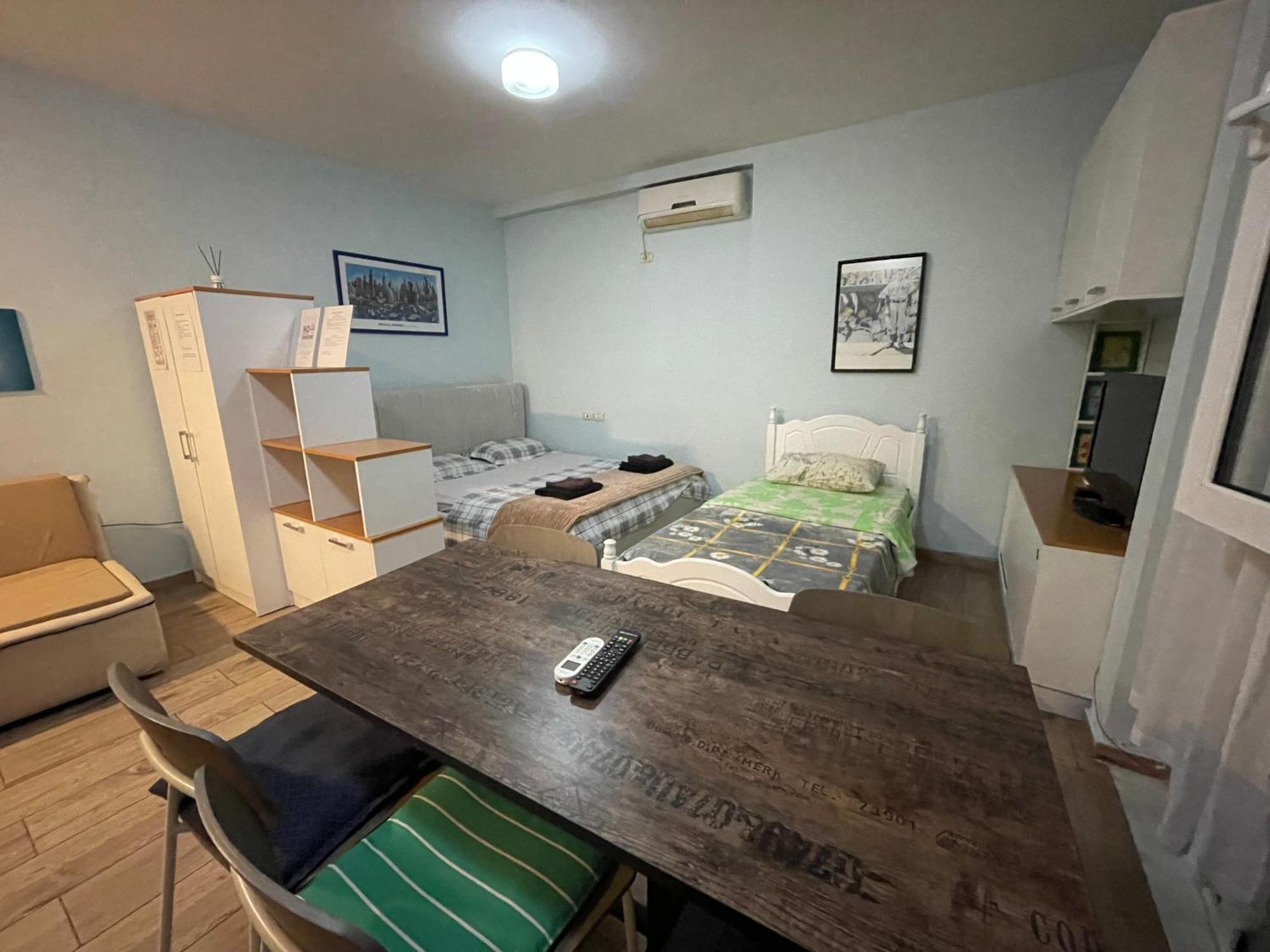 Enjoy Travel Cute Studio Apartment Тирана Экстерьер фото