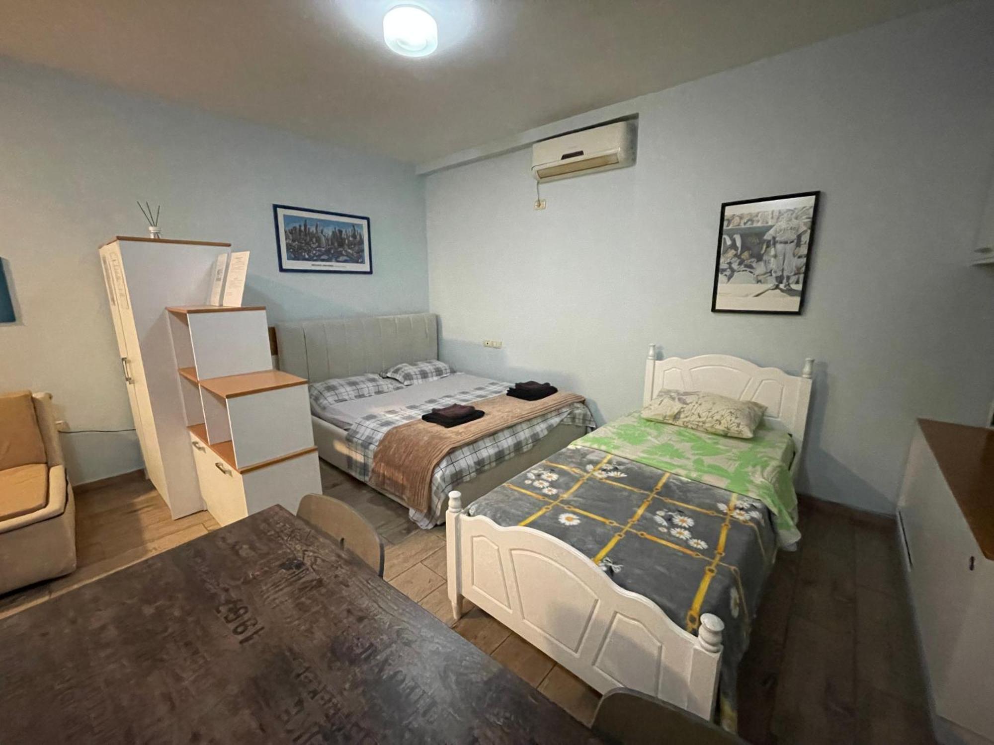 Enjoy Travel Cute Studio Apartment Тирана Экстерьер фото