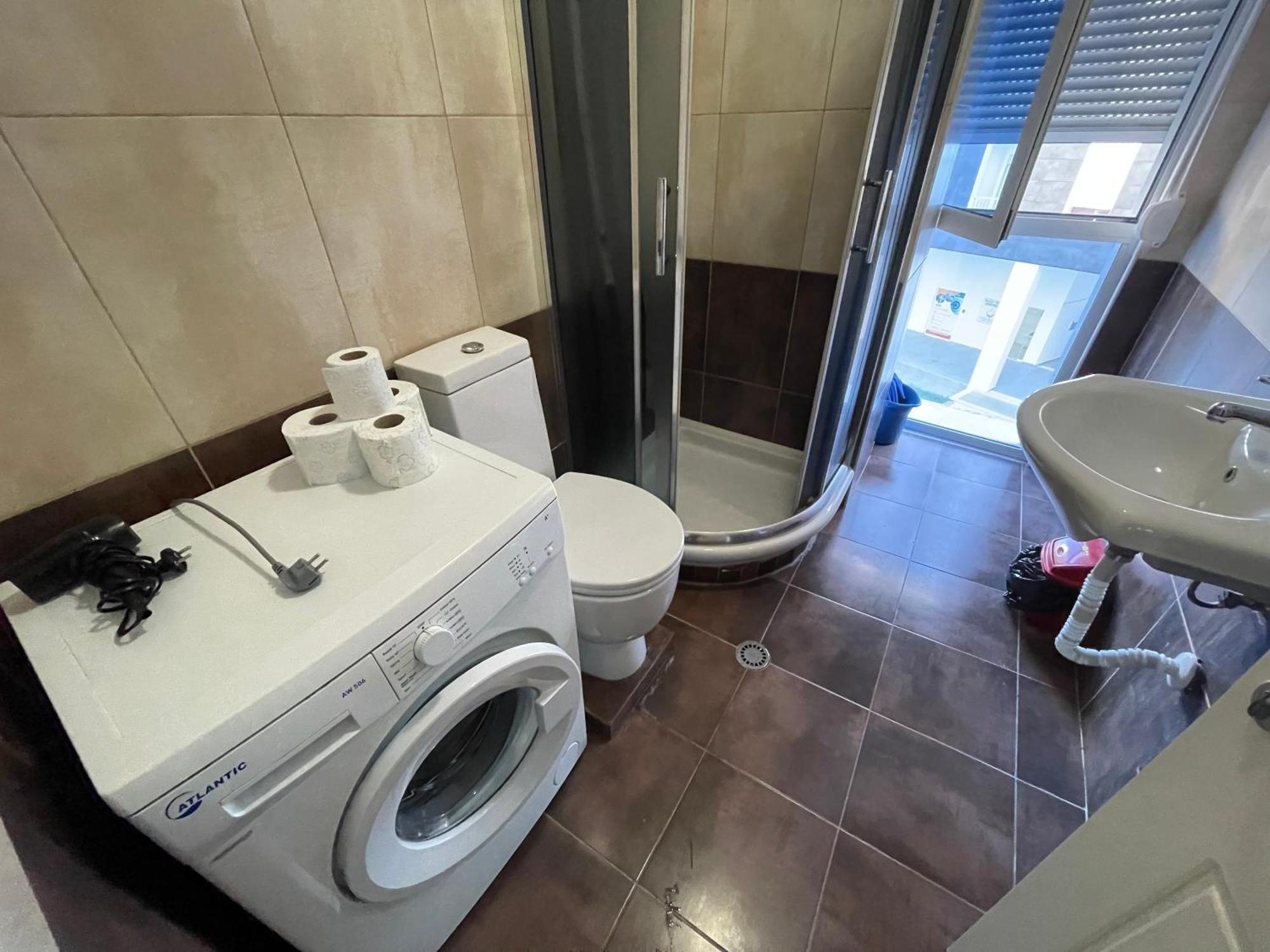 Enjoy Travel Cute Studio Apartment Тирана Экстерьер фото