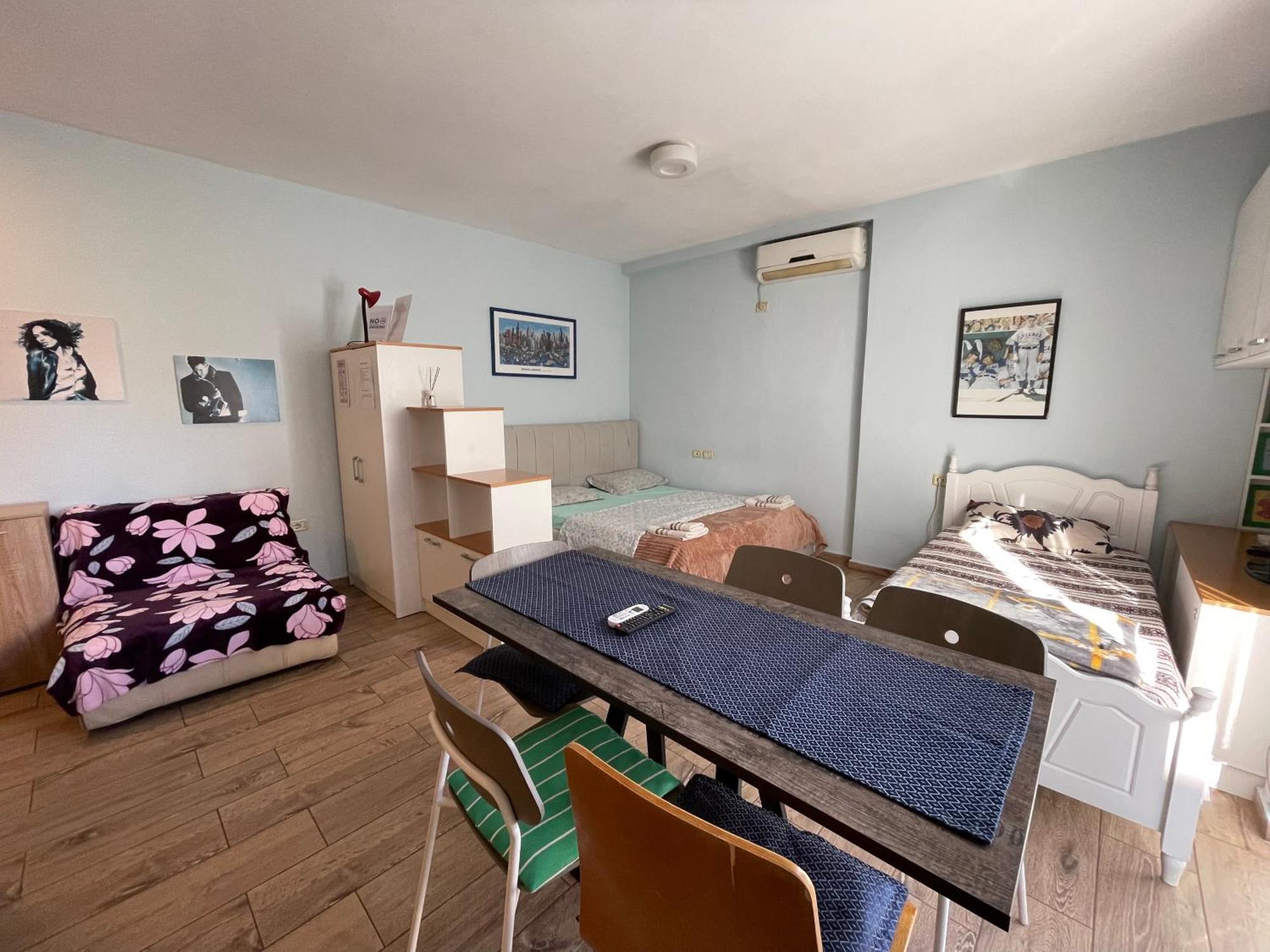Enjoy Travel Cute Studio Apartment Тирана Экстерьер фото